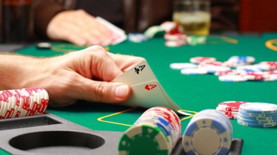 Cách chơi Poker chi tiết